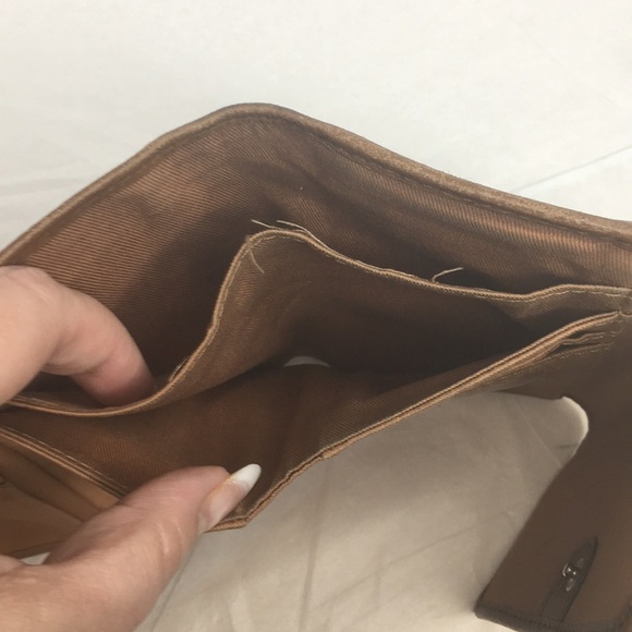 Fossil brown leather trifold wallet - Picture 5 of 8